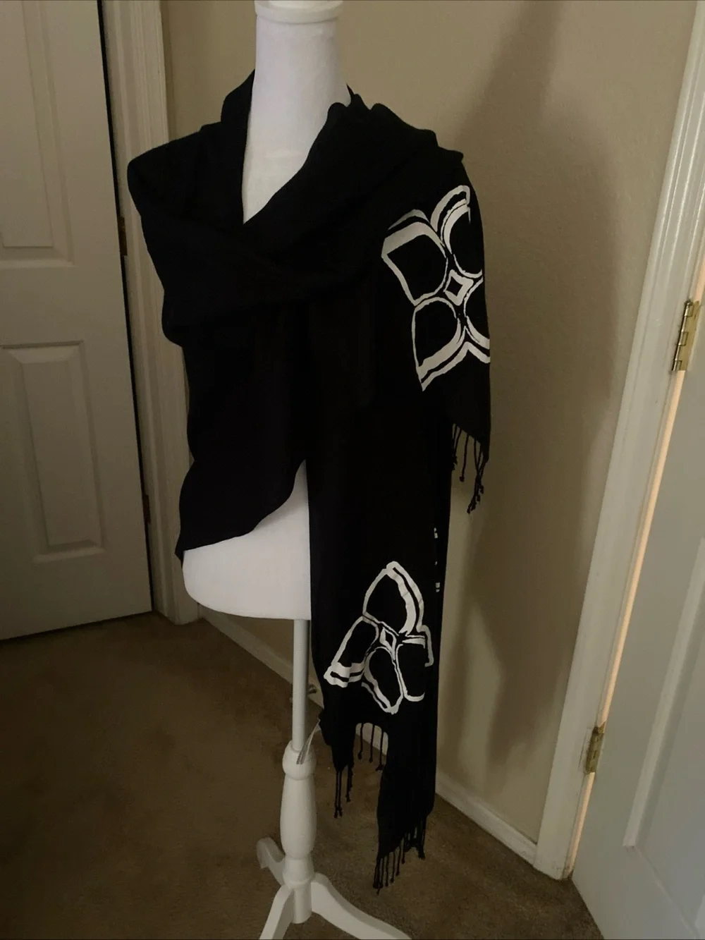 Vintage Y2K Wrap /Scarf fringe boho art deco layers feminine